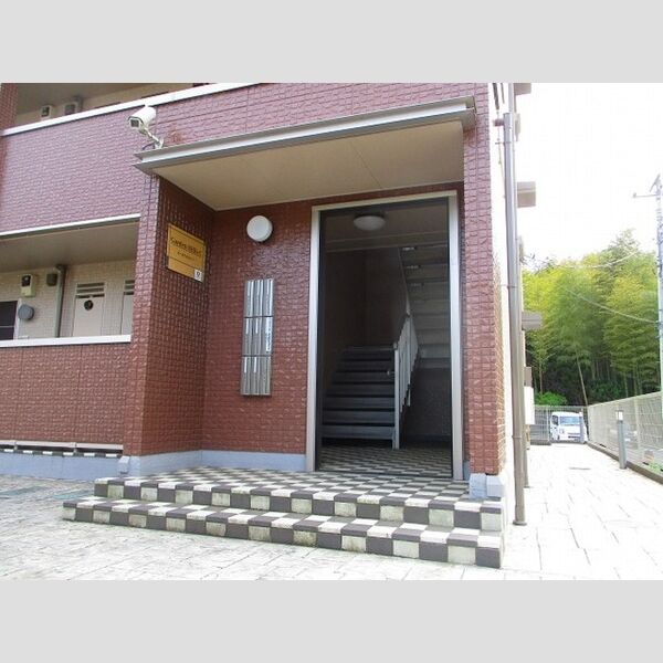 ガーデンヒルズ　C エントランス