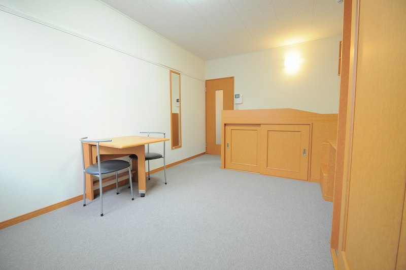 レオパレス栄Ａ202号室 寝室