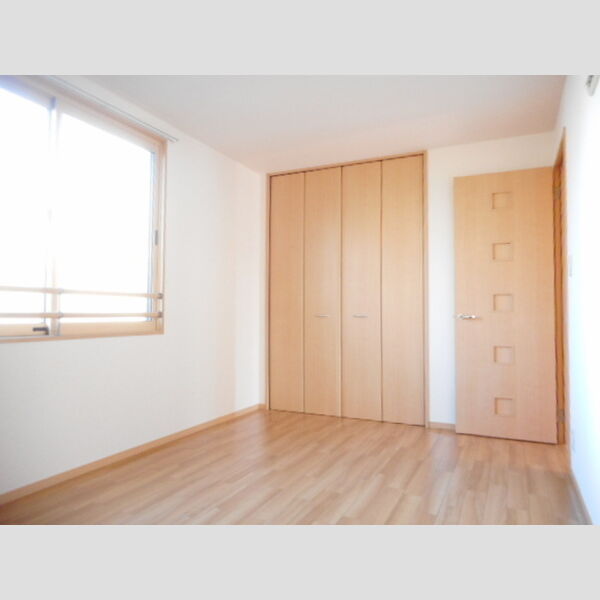 セジュール梨香102号室 北側洋室