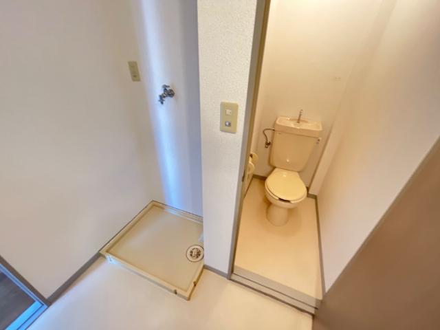 ルミナス原宿301号室 洗濯機置場