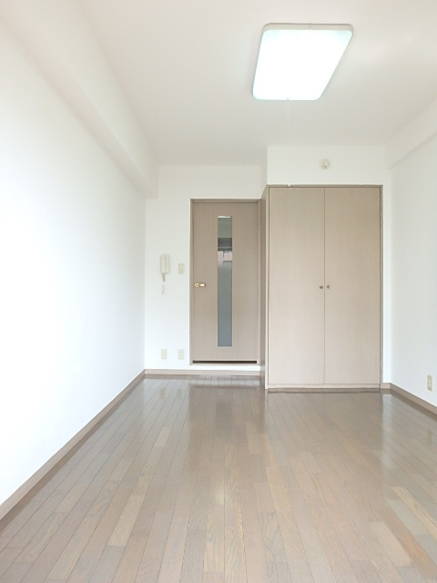 ガラ・シティ高井戸5階 洋室