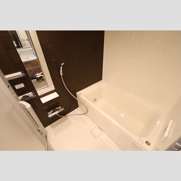 ソレイユ上落合 ★追い焚き機能付きバス★