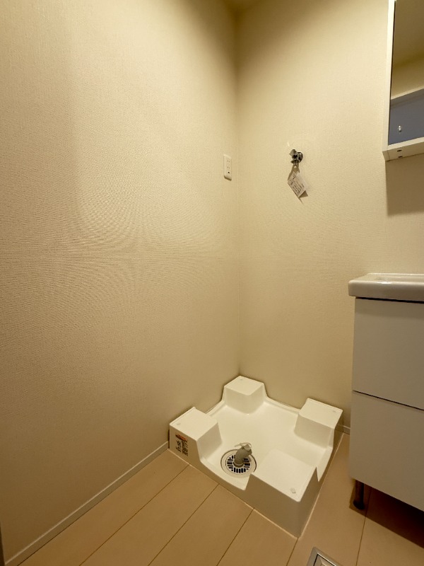 カーサ本木1階 室内洗濯機置き場