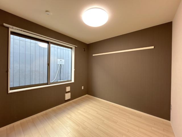 チャーム・ツートンB 洋室