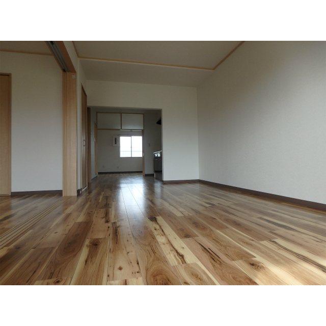 アーバンハイツ鵠沼 リビング