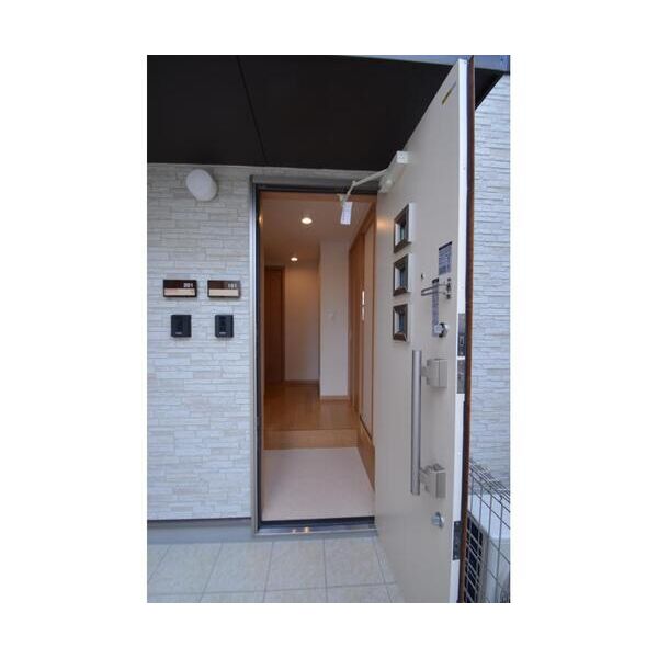 プレアデス101号室 玄関