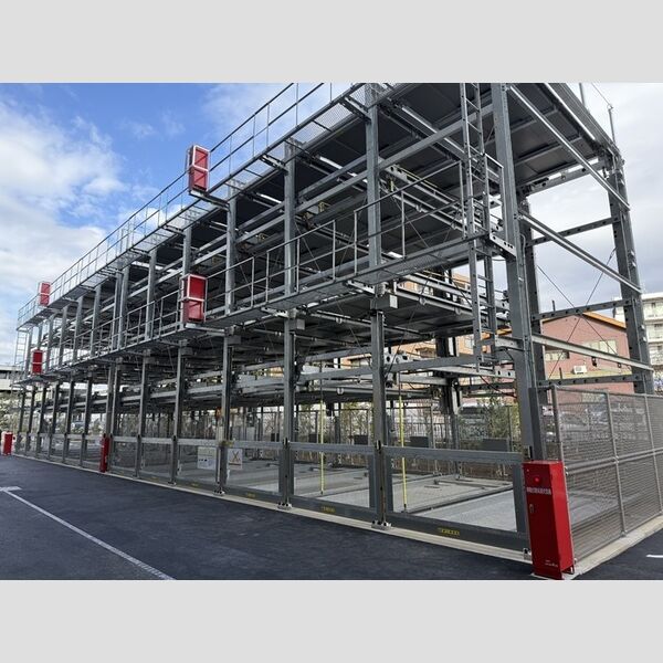 リーラ横浜川和町0213号室 駐車場