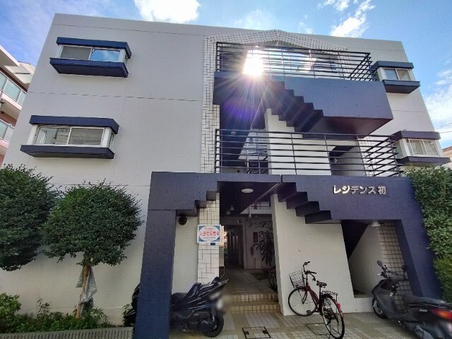 レジデンス初 エントランス
