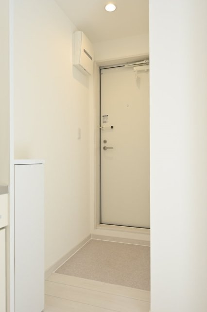 ラクシス田端2階 玄関