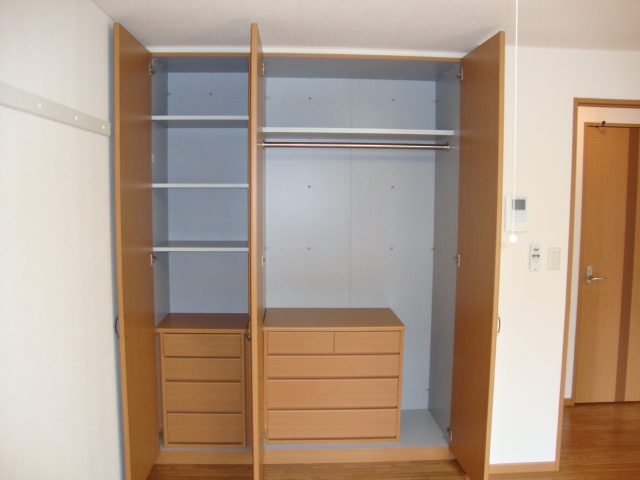 コンフォース弐番館 クローゼット