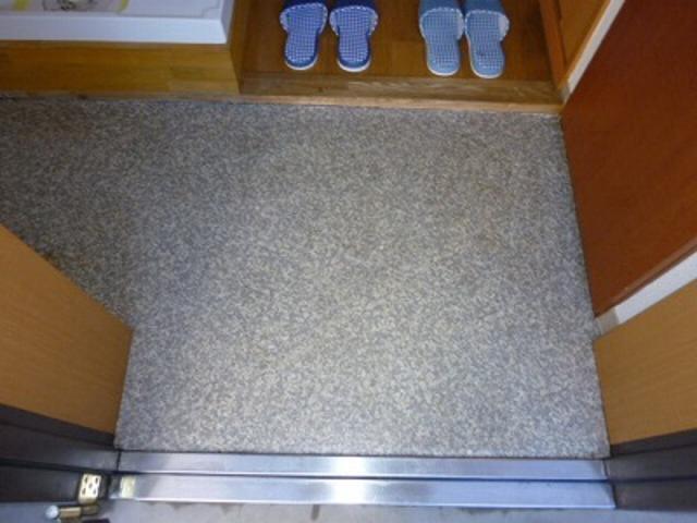 アレックス昱1階 玄関