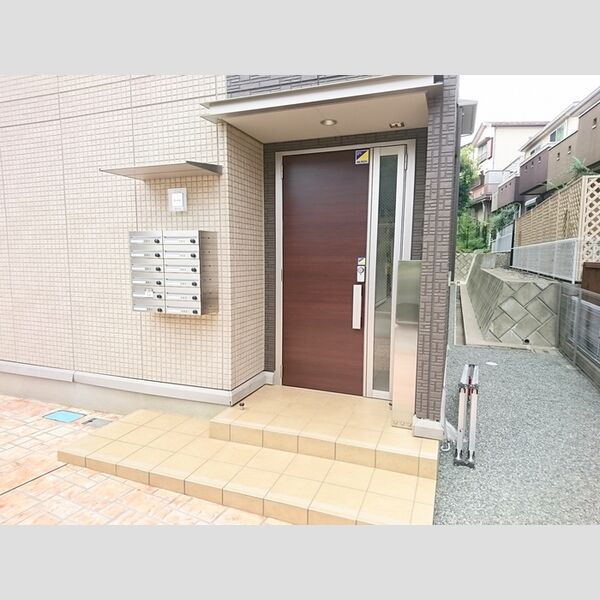 モンサンオール103号室 エントランス