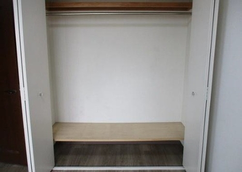 朝日マンション川越 クロゼット（洋室5.7畳）
