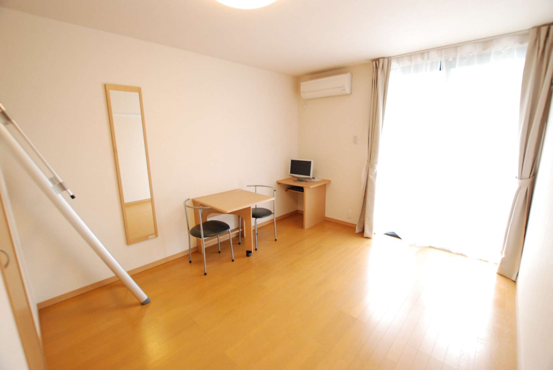 レオパレスシーザリオ 内観