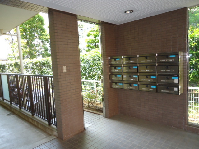 川島ハイツⅡ0104号室 ☆集合郵便受☆