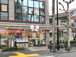 ビバリーホームズ町屋 【コンビニエンスストア】セブンイレブン 荒川町屋5丁目店まで135ｍ