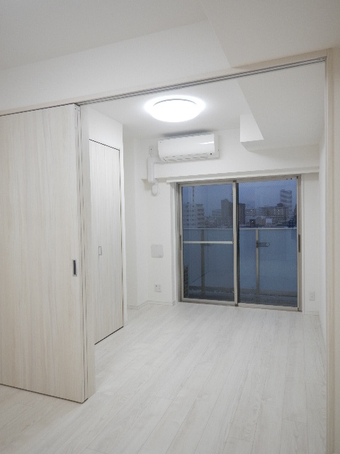 グランド・ガーラ大島 こちらの居間で趣味の時間をお楽しみください