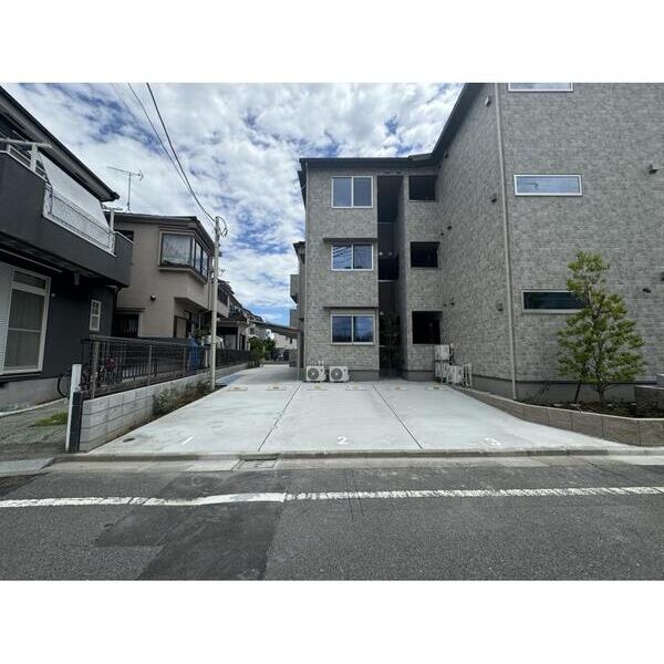 FOREST　MAISON　CreaWest203号室 駐車場