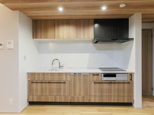 WIZBELL 食洗機付き！幅255㎝の掃除がラクなアクリル人造大理石シンク