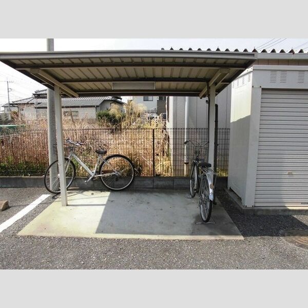 リアルコート　Ⅰ203号室 駐輪場