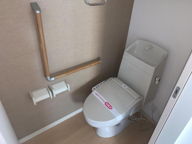 ｊｉｒｏｅｍｏｎ Ⅱ102号室 トイレ
