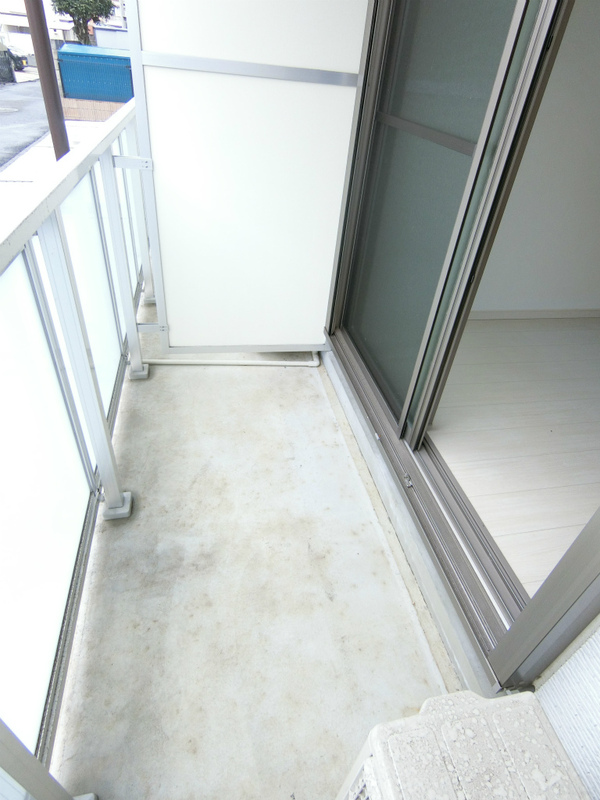 リブリ・東寺尾東台1階 バルコニー