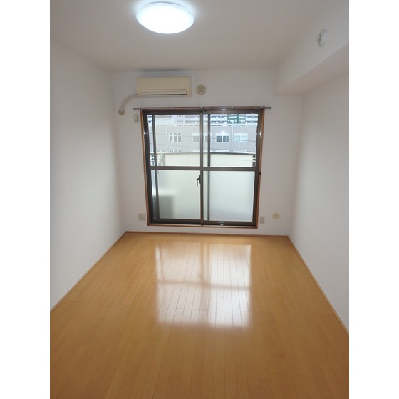 ハセベ椿森コーポ401号室 リビング