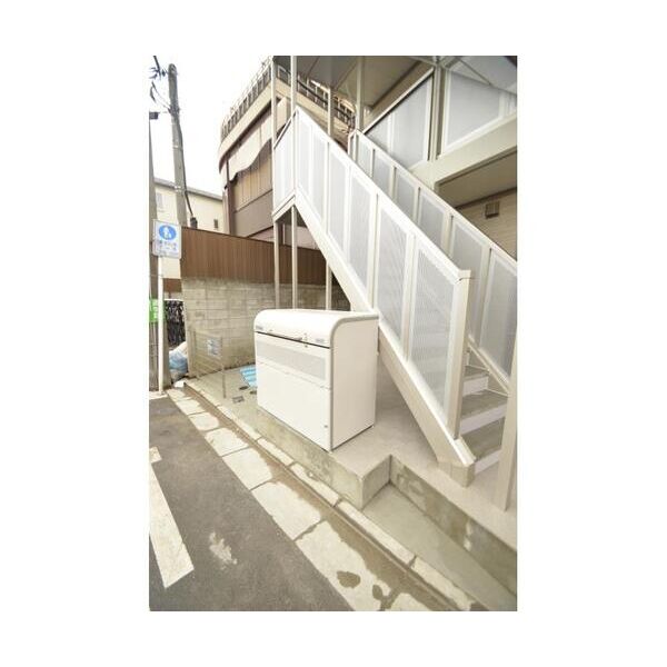 ブルーミングフィルド川崎102号室 エントランス