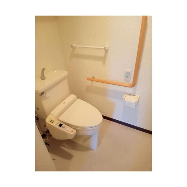 こもれび滝山102号室 トイレ