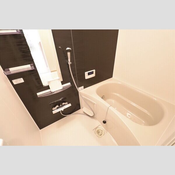 アーサー105号室 バス