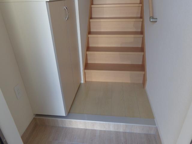 アッサンブラージュ 玄関