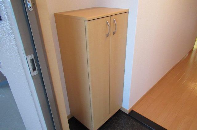 ルミナス砂川七番 靴箱