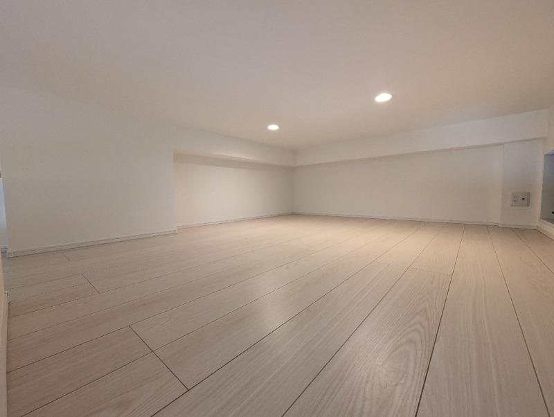 オデッセイ１０1階 内観