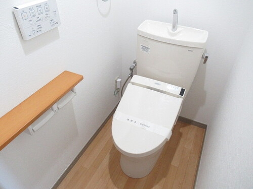 エス・バイ・エルマンション越谷 トイレ　※※前回募集時2020年10月の写真