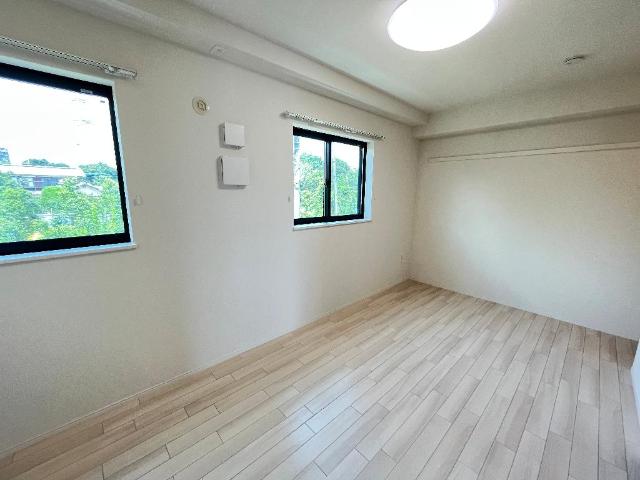 ヴェールコリーヌⅢ 洋室