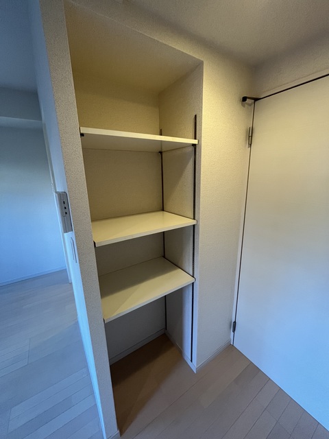 パークフロント下北沢203E号室 収納