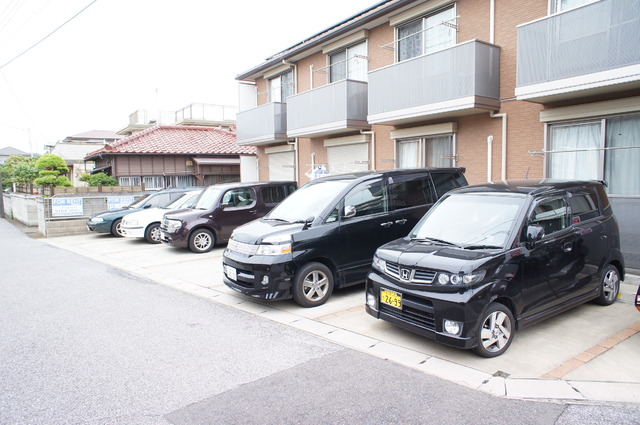 シャーメゾン　ジェマ 駐車場
