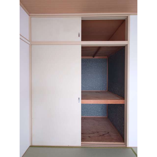 メゾン蓮正寺 左和室