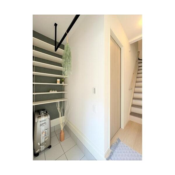 MOK-TERRACE　AXIS 玄関