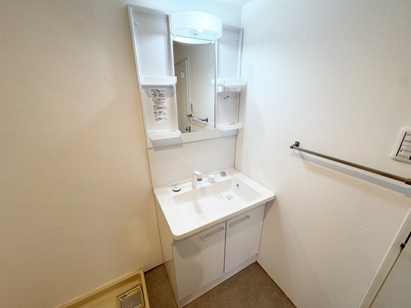 ハイム下鶴間401号室 洗面