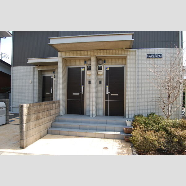 Dear Court S 玄関ドア前