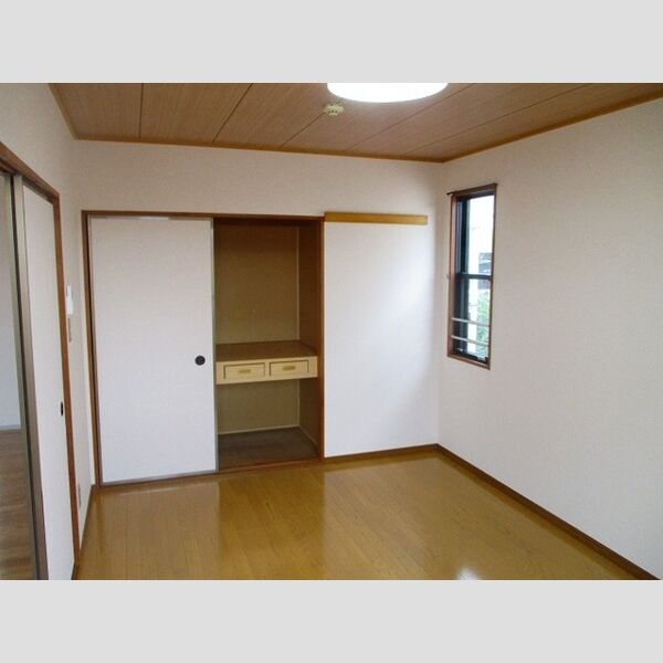 グランメールコホリ　壱番館 物入れ