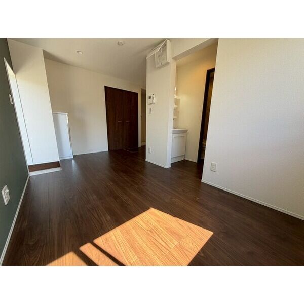 ベレガンス流山松ヶ丘Ⅱ リビング