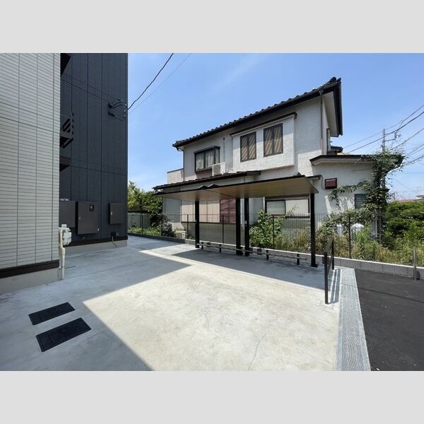 シュクラン 駐輪場