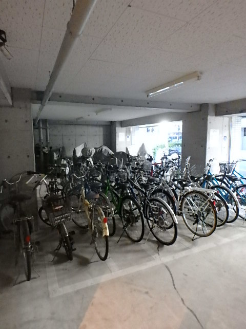 ホーユウコンフォルト蒲田2階 駐輪場無料