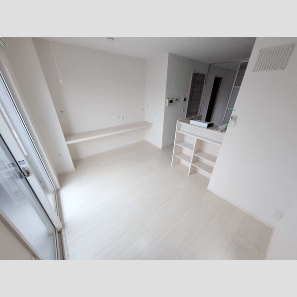 East AvenueB B302号室　LDK