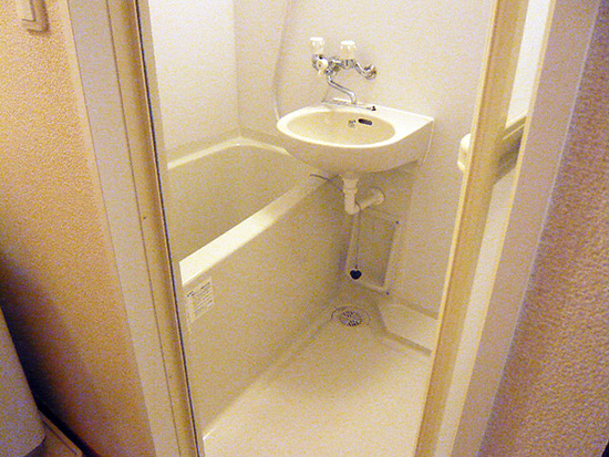 レオパレスアイゼンバーン204号室 お風呂