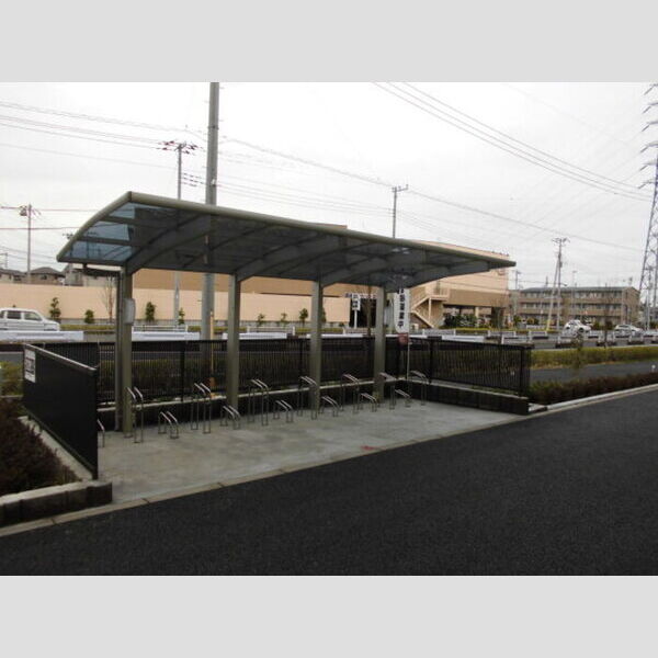 モアニおおたか202号室 駐輪場