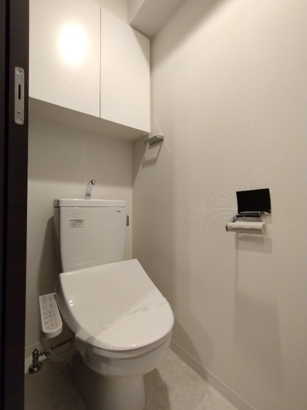 コンシェリア新橋SIX トイレ