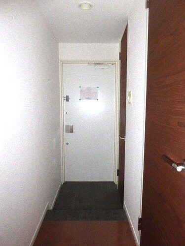 ライオンズ四谷タワーゲート4階 玄関　※2022年7月撮影